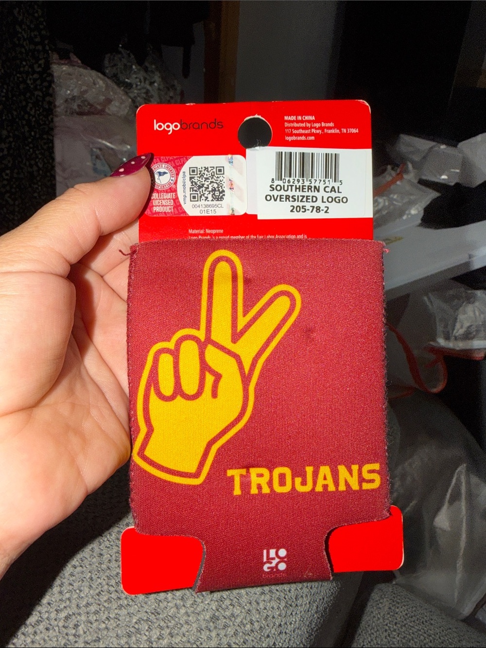 LOGO by Lori Goldstein Maroon and Gold Trojans Can Cooler